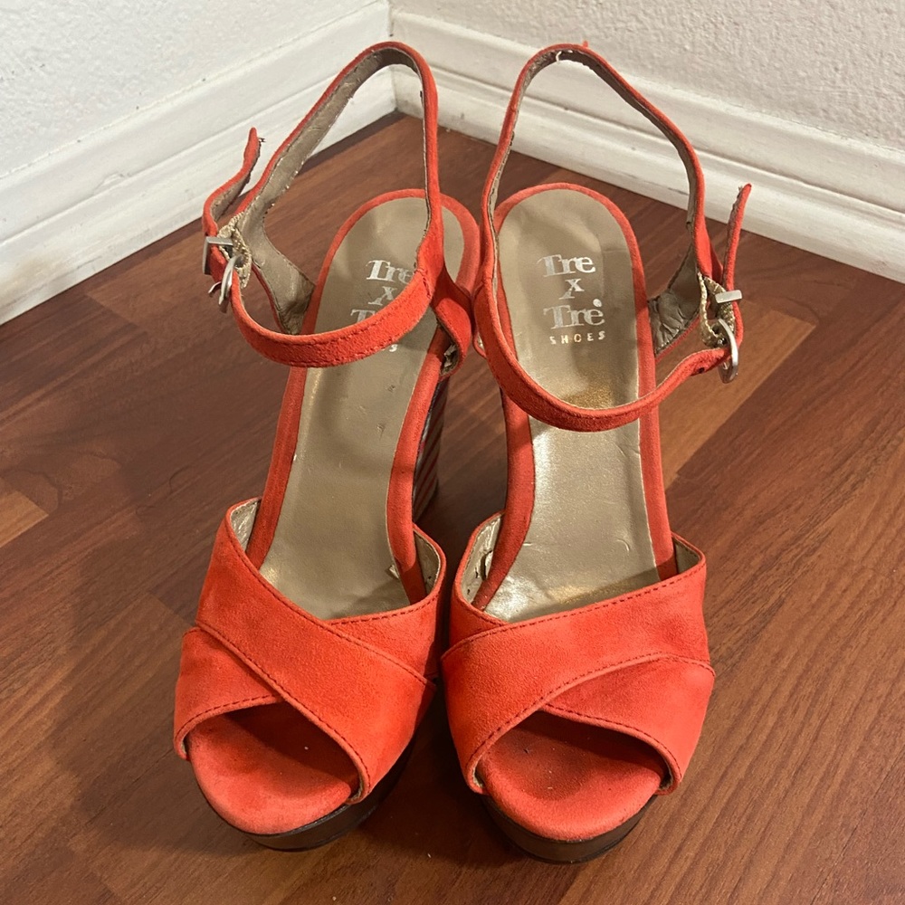 Preloved Vintage TRE x TRE Summer Orange Wedges